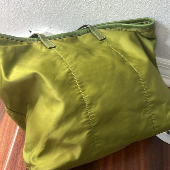 1261 Prada nylon tote - Picture 4 of 11